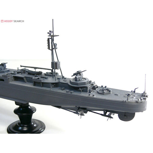 I.J.N. A.A. Cruiser Isuzu 1/350 Scale Model
